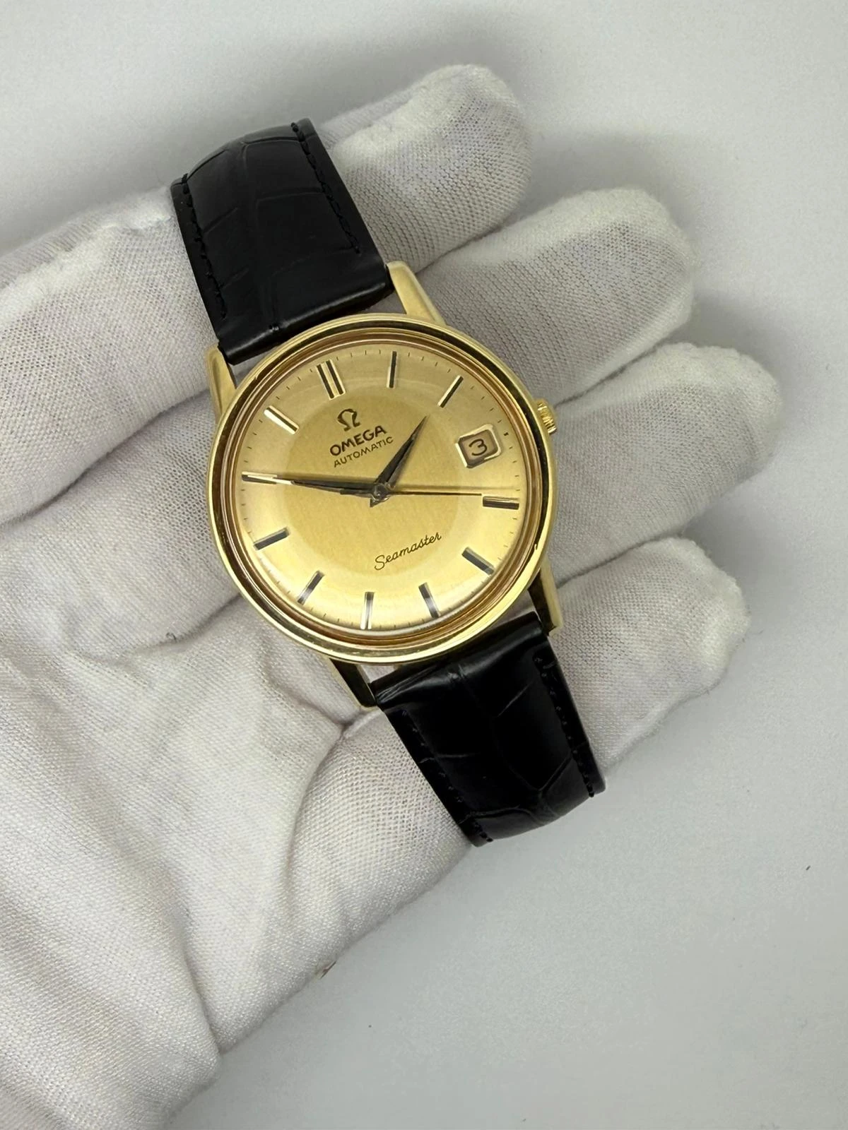 Omega Seamaster 34mm Solid 18ct Yellow Gold Solid Gold Dial 166.003 1966