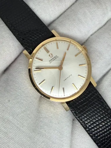Omega Century Automatic 34mm 18ct Yellow Gold Silver Dial 161.009 1968