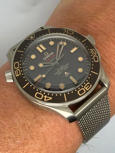Omega Seamaster Diver 300M James Bond 007 No Time To Die 42mm Titanium 210.90.42.20.01.001 2022