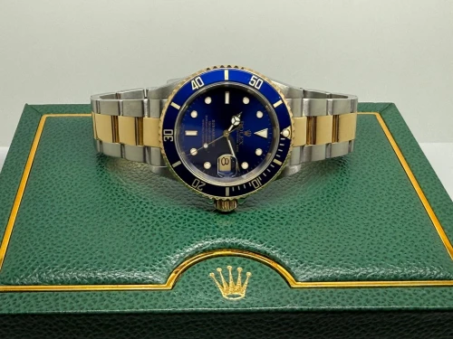 Rolex Submariner Date Bluesy 40mm Stainless Steel & 18ct Yellow Gold 16613 2002 Full Collectors Set