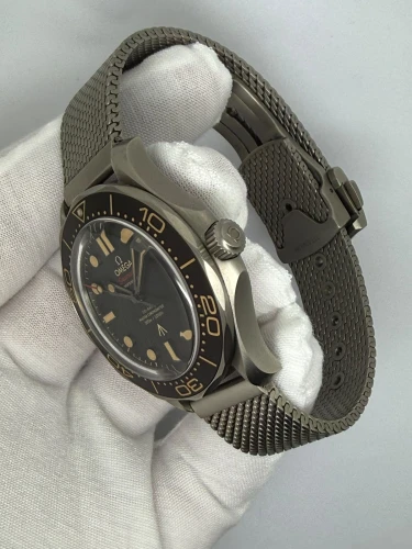Omega Seamaster Diver 300M James Bond 007 No Time To Die 42mm Titanium 210.90.42.20.01.001 2022