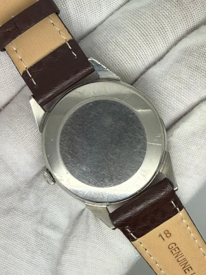 Smiths Everest 35mm Stainless Steel 19 Jewels Reference 0104 Early 1960s