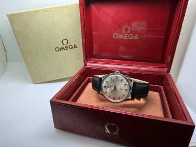 Omega Constellation Automatic Chronometer 34mm Stainless Steel Silver Dial Dog Leg Lugs 167.005 1963