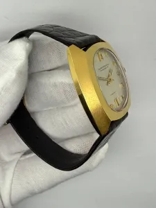 Girard-Perregaux Gyromatic 9000 High-Frequency Chronometer 36×40mm Gold-Capped Case  1960s