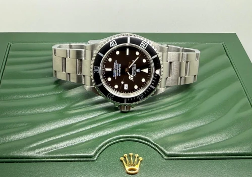 Rolex Sea-Dweller 4000 40mm Stainless Steel 16600 2006 Full Collectors Set