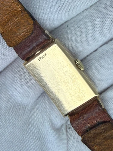 Longines Art Deco Tank Vintage Wristwatch 42 x 20mm Solid 14ct Yellow Gold 1944