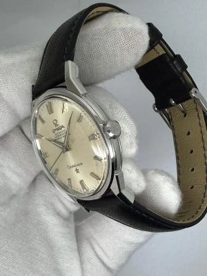 Omega Constellation Automatic Chronometer 34mm Stainless Steel Silver Dial Dog Leg Lugs 167.005 1963