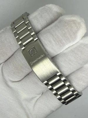 Omega Speedmaster Automatic Speedy Reduced 39mm Stainless Steel Black Chronograph Dial Tachymetre Bezel 175.0032 1990