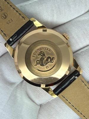 Omega Seamaster Automatic 34mm 18ct Rose Gold Cream Crosshair Dial 14704-61 SC 1962