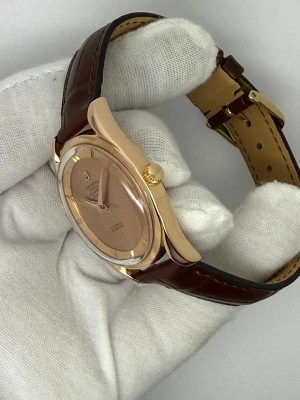 Universal Geneve Polerouter Deluxe 35mm 18ct Rose Gold Automatic 10357-1 1950s