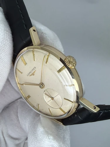 Longines Manual Wind 32mm Solid 9ct Gold Sub Seconds 1965