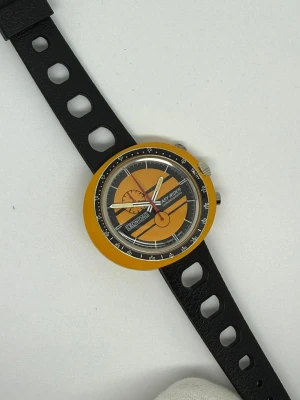 Leonidas Heuer Easy Rider Chronograph 45x40mm Fibreglass Case Orange Dial 423.809J 1972