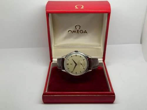Omega Jumbo Manual Wind Vintage Wristwatch 37mm Stainless Steel Silver Dial 2580/2505 1947