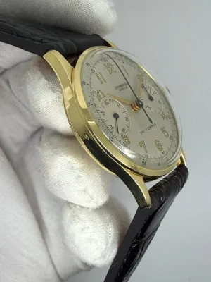 Universal Geneve Uni Compax Chronograph 35mm 18ct Yellow Gold Original Dial 12445 1940s