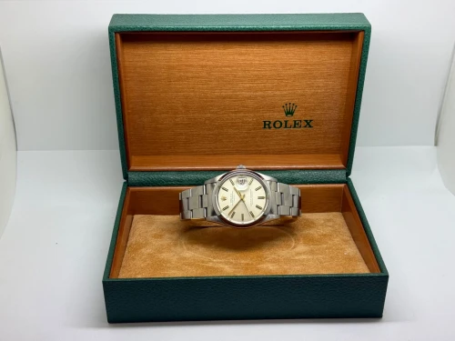 Rolex Oyster Perpetual Date 34mm Stainless Steel Silver Dial 15000 1981