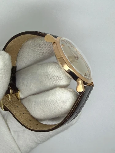 Omega Automatic 35mm 18ct Rose Gold Champagne Dial Calibre 501 2898 SC 1957