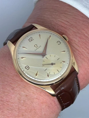 Omega Jumbo Manual Wind 37.5mm 18ct Rose Gold Silver Dial 2620 1947
