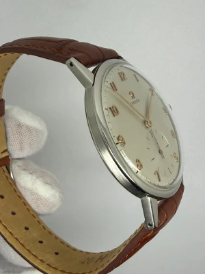 Omega Jumbo Manual Wind 37x44mm Stainless Steel Silver Dial 2272 1952