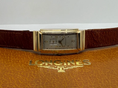 Longines Art Deco Tank Vintage Wristwatch 42 x 20mm Solid 14ct Yellow Gold 1944