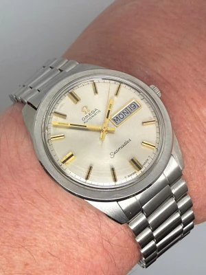 Omega Seamaster Automatic Day Date 36.5mm Stainless Steel Silver Dial 166.032 1968