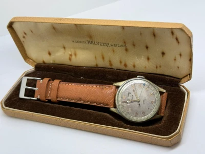 Helvetia Triple Date Calendar 35mm Vintage Patina Dial Ostrich Strap 1940s