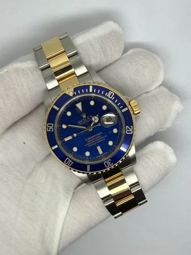 Rolex Submariner Date Bluesy 40mm Steel & 18ct Yellow Gold 16613 2006
