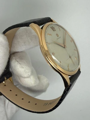 Omega Jumbo Manual Wind 37.5mm 18ct Rose Gold Honeycomb Dial 2620 1947