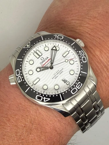 Omega Seamaster Diver 300M 42mm Stainless Steel Polar White Dial 210.30.42.20.04.001 Circa 2020–2022
