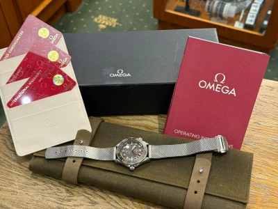 Omega Seamaster Diver 300M James Bond No Time To Die 42mm Titanium Black Dial 210.90.42.20.01.001 2021