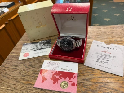 Omega Speedmaster Professional Moonwatch 42mm Stainless Steel Black Dial Chronograph 145.022 1975