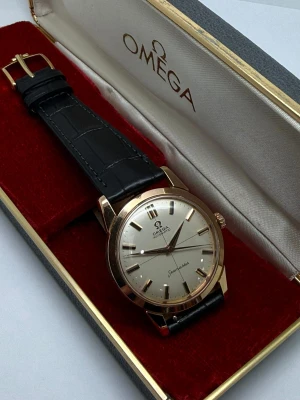 Omega Seamaster Automatic 34mm 18ct Rose Gold Cream Crosshair Dial 14704-61 SC 1962