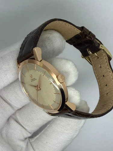Omega Automatic 35mm 18ct Rose Gold Champagne Dial Calibre 501 2898 SC 1957