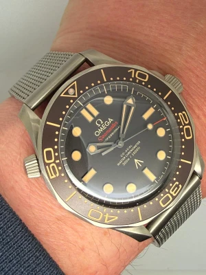 Omega Seamaster Diver 300M James Bond No Time To Die 42mm Titanium Black Dial 210.90.42.20.01.001 2021