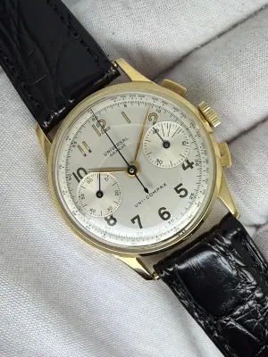 Universal Geneve Uni Compax Chronograph 35mm 18ct Yellow Gold Original Dial 12445 1940s