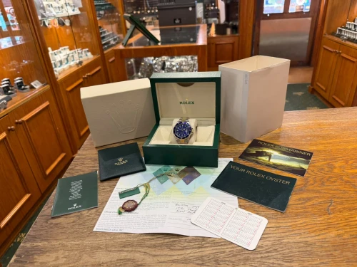 Rolex Submariner Date Bluesy 40mm Steel & 18ct Yellow Gold 16613 2006