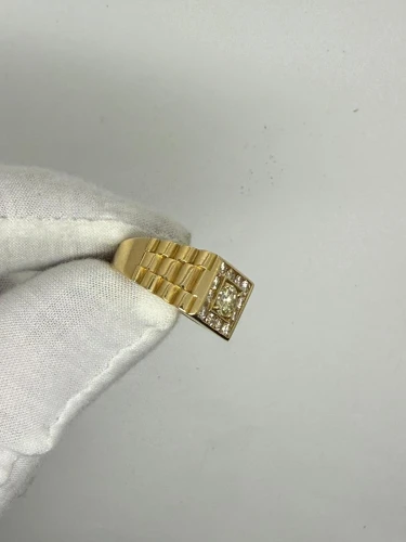 18ct Yellow Gold Diamond Rolex Style Ring 0.82ct Round Brilliant Cut Diamonds