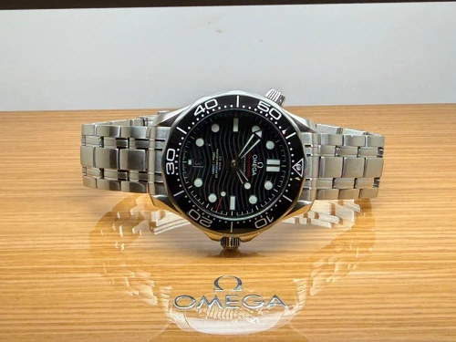 Omega Seamaster Diver 300M 42mm Stainless Steel Black Dial 210.30.42.20.01.001