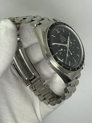 Omega Speedmaster Professional Moonwatch 42mm Stainless Steel Black Dial Chronograph 145.022 1975