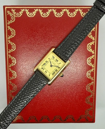Must de Cartier Tank 19mm Gold-Plated Silver Champagne Dial Manual Wind 1980