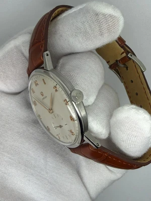 Omega Jumbo Manual Wind 37x44mm Stainless Steel Silver Dial 2272 1952