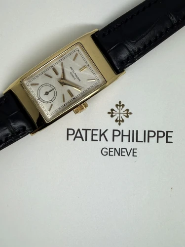 Patek Philippe Tegolino 22 x 41mm 18ct Yellow Gold 425 1944