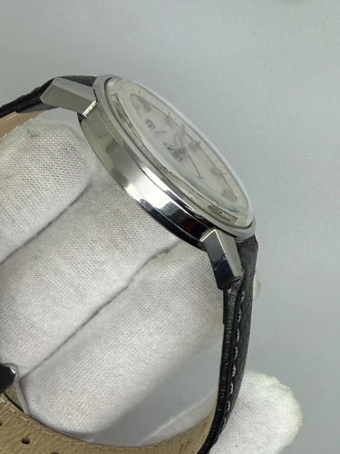 Girard-Perregaux Gyromatic 36mm Stainless Steel Silver Dial Automatic Late 1960s / Early 1970s