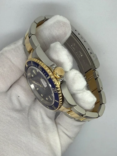 Rolex Submariner Date Bluesy 40mm Steel & 18ct Yellow Gold 16613 2006