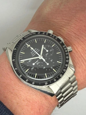 Omega Speedmaster Professional Moonwatch 42mm Stainless Steel Black Dial Chronograph 145.022 1975