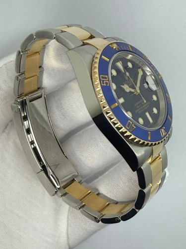 Rolex Submariner Date Bluesy 40mm Stainless Steel & 18ct Yellow Gold 116613LB 2017