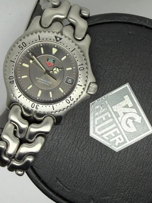 TAG Heuer Professional 200 38mm Stainless Steel Black Dial 599206M 1990