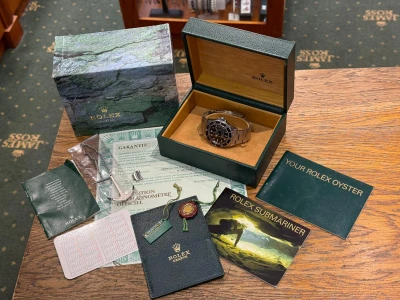 Rolex Submariner Date 40mm Stainless Steel Black Dial & Bezel 16610 2002