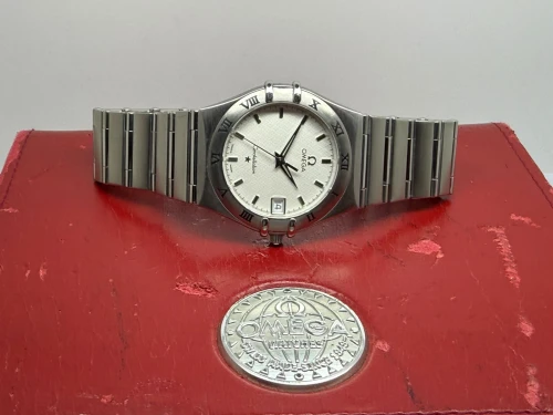 Omega Constellation 33.5mm Stainless Steel Silver Textured Dial 1512.30.00 2005