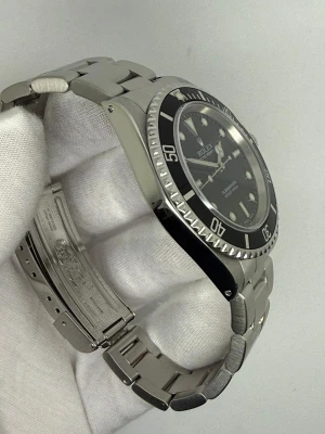 Rolex Submariner No Date 40mm Stainless Steel Black Dial & Bezel Oyster Bracelet 14060M 2003