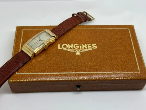 Longines Art Deco Tank Vintage Wristwatch 42 x 20mm Solid 14ct Yellow Gold 1944
